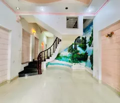 house for sale on street 160, tang nhon phu a, district 9, ho chi minh city. area 68m2, 2 floors, 3 bedrooms, pink book. price 6.1 billion. contact: