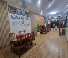 house for sale on street front in district 9, 112m², 4 floors, 5 bedrooms, 13.9 billion, pink book