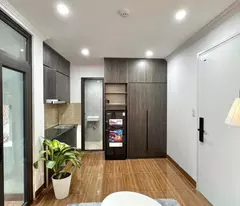 house for sale on thai thinh street, right in the bussest business market, 58m x 5t elevator only 200m