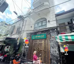 house for sale on the street front of vinh hoi street, district 4 - car parking every day - area 4.2m*15m - only 10.5t