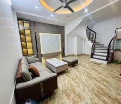house for sale on ton duc thang street, dong da, 38m2 x 5 floors, 8.7 billion, red book, 4 bedrooms, contact: 0975948906