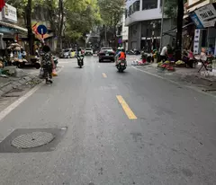 house for sale on tran quang dieu street, dong da. 50m2 x 6 floors, elevator, cash flow, business, 24 billion