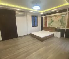 house for sale on trich sai street (20m from west lake), truck comes to the place