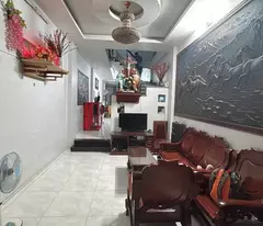 house for sale on truong tho street, thu duc, area 110 m2, 4 floors, 4 bedrooms, living room, price 10.8 billion. contact: 0933125879