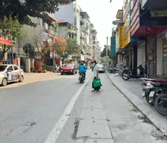 house for sale on vong-truong chinh- giai phong street, 142m, slightly 220 million/m, peak business