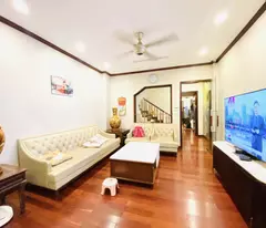 house for sale on yen binh street near den bridge, wide sidewalk, all kinds of businesses, 45m2, 14.3 billion