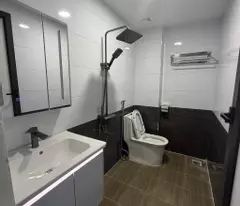 house for sale promotion: corner lot - pine lane face - car access to the house - elevator - business