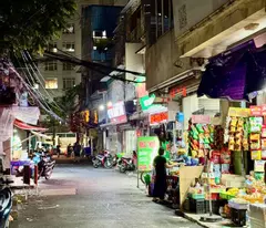 house for sale right next to phuong mai market - busy business car alley - all directions - 5 floors elevator waiting room
