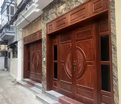 house for sale right on lac long quan street, 40m x 5 floors, 6m frontage, slightly 3 billion.