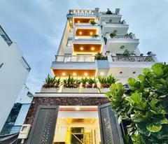 house for sale, street no. 30, ward 6, go vap; area: 4.2m x 16m; 5 floors.