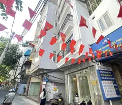 house for sale thanh xuan front, 3 thousand corner lot, 42m 7 business elevator floors, only 19.x billion