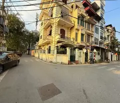 house for sale thanh xuan kim giang house for both living and selling cars in the house dt52/76m price 24.3 billion