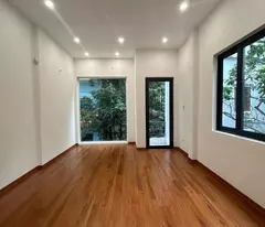 house for sale thanh xuan - quan nhan 41m2 5t mt 4m. nice square number 7.6 billion