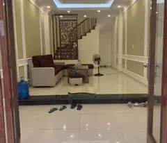 house for sale tran binh - mai dich - cau giay near hospital 108 parking away for only 10.6 billion