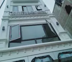 house for sale: tuu liet, 1km from underground bus station. 50m2, 6 floors, car sleeping in the house. slightly 8 dong