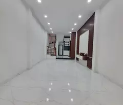 house for sale: tuu liet, 40m2, 5 floors, near parking lot, car gate, elevator waiting area. more than 5 billion