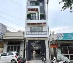 house for sale with 1 ground floor, 1 mezzanine, 3 floors, 4x20m, price 8.49 billion, tran thi he street