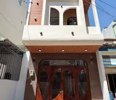 house for sale with 1 ground floor and 1 floor, private red book, 120m2, only 2.1 billion right in thu dau mot center