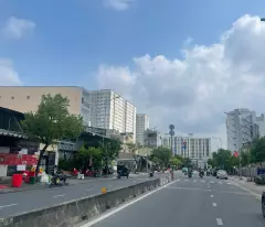 house for sale with 2 frontages 14.8x25m priced at 51 billion phan van hon street