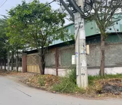 house for sale with 2 frontages 31x32m for 19 billion nhi binh 4 street, hoc mon
