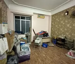 house for sale with 5-storey lake lot, people build cars to avoid entering hoang mai's house