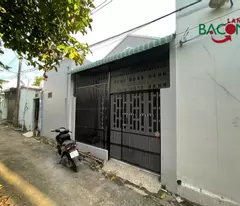 house for sale with 60m2 along car park 200m from han thuyen street (an binh ward)