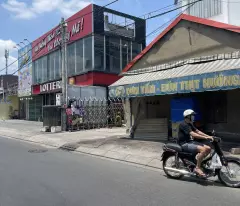 house for sale with 6x40m frontage priced at 19.5 billion on nguyen van qua street