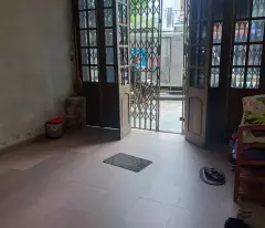 house for sale with good business consideration to move to hanoi with children