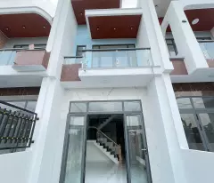 house for sale with pink book, private residential area - frontage on commercial road - tt 600 million to receive the house