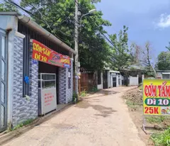 house of 4 million is convenient for small business on tran hoang na street