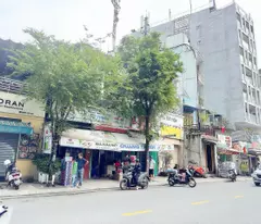 house selling mtkd d. co bac, district 1 - beautiful lantern 10m*25m - super cash flow 600m/th* giang giang:
