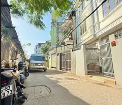 houses for sale away from cars away from each other on le lai street - beautiful business location, high potential for price increase