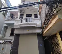 🏡 houses for sale in the middle glass - sidewalk - avoid cars - business - 3 open side 📍 beautiful location,