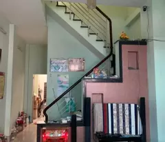 just over 20 million/m2, there is a 2-storey shr house, highway 22 central my tay, 2.6 billion