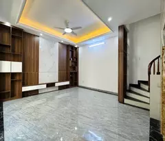 just over 6 billion own an extremely beautiful home - elevator - corner lot - long bien center - cash flow of 60 million