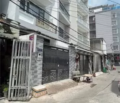 kinh duong vuong 5-story house for sale - car access to home - only 4 billion