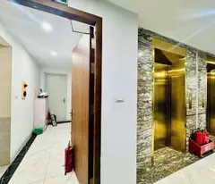 lac long quan house for sale 288m 8 car elevators to avoid huge area price 135 billion 0336212066