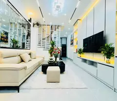 lac long quan house for sale 40m2 - approximate price 6 billion - pine lane near street - 20m car parking - corner lot