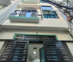 lac long quan house for sale, area 52m2, 5 floors, 6 bedrooms. closed bedroom, open alley, car passing by house (only 12.25 billion)