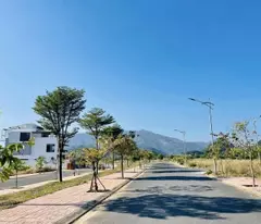 land for sale along tac river - hon mot - villa lot with best price project price 14 million/m2