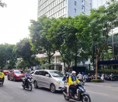 land for sale - construction of an 8-storey building, area 135m x area 7.5m - 40 billion tl - thai ha street - dong da, 2 cars