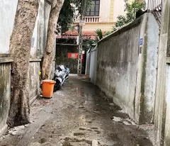 land for sale in gia thuong, ngoc thuy 50m, car, investment to keep top money, only 8t2 remaining.