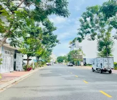 land for sale in ha quang 2 nha trang urban area, opposite the commercial center, price 70 million/m2