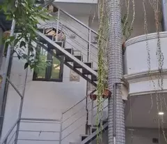 land for sale with old 3-storey house for free 13.2 billion dong da thinh quang.70m2 mt 4.2m car access to house.