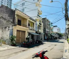 land for sale with old house fronting phan dinh phung street area 204m2 price only 20 billion with tl