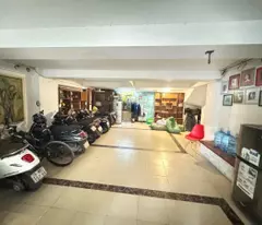 lang ha building, ba dinh for sale - 96/110m x 9t elevator - mt 8.3m - cash flow 150m/th - cars - price