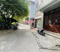 level 4 house for sale in ngoc thuy, surrounding khai son, car loading into the house, business