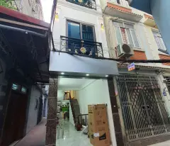 linh nam house for sale 31m 4 floors 3 rooms new construction price 4.58 billion owner book