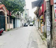 long bien garden villa, 190m x 4 floors, frontage 7.6m, car park, rear hatch