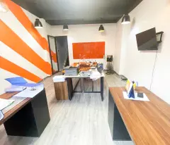 ly need to rent 2 offices in prime location on thai ha street